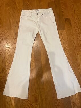 Rerock for Express Women's White Flared Jeans - Classic Flare Fit 8 (OL2)